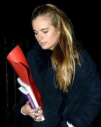 1386186919_cressida bonas 350