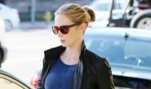 1386778838_emily blunt 178