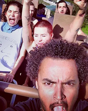 1388159061_connor cruise bella cruise 441