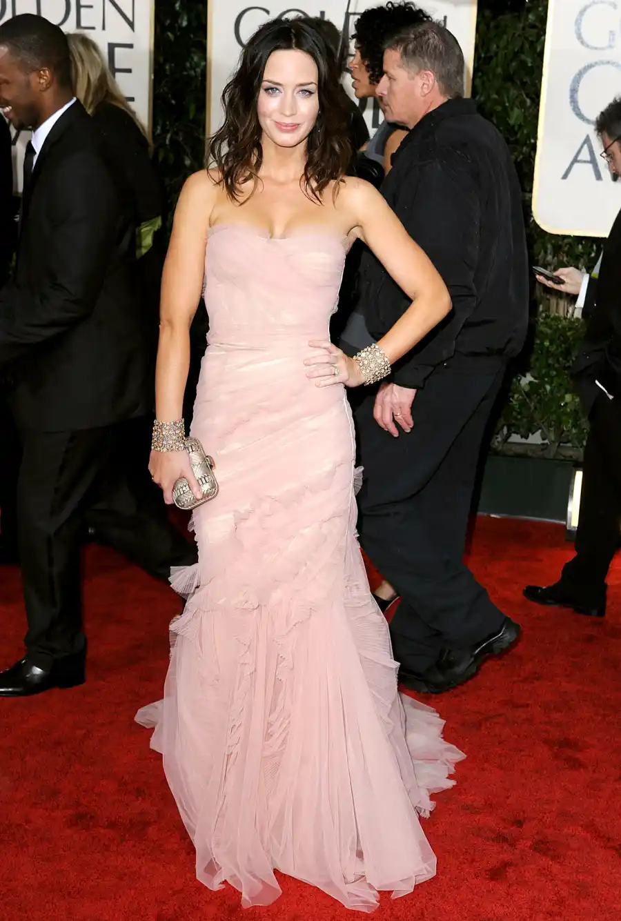 1389377559_emily blunt zoom