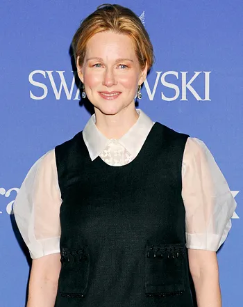 1390332494_170438537_laura linney 350