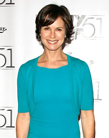 1390573872_elizabeth vargas 350