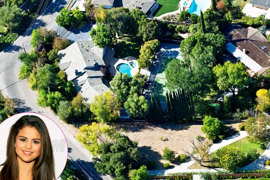 1391515704_spl332951_003_selena gomez zoom