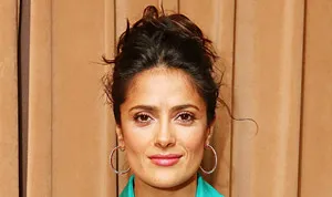 1392065130_salma hayek 178