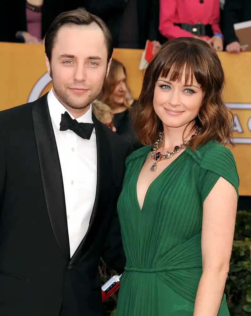 1392388847_vincent kartheiser alexis bledel zoom