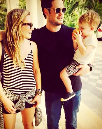 1392398913_hilary duff mike comrie luca 350