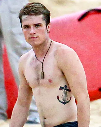 1392753639_87894pcn_hungergames05_josh hutcherson 350