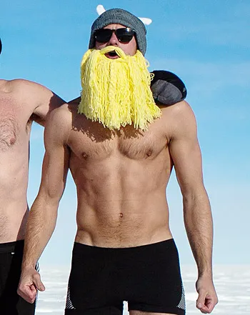 1393010963_alexander skarsgard 441