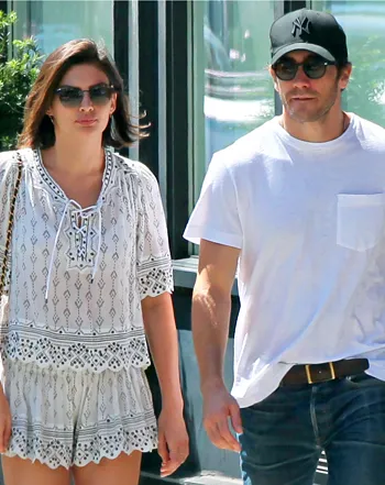 1393017311_452328613_jake gyllenhaal alyssa miller 350