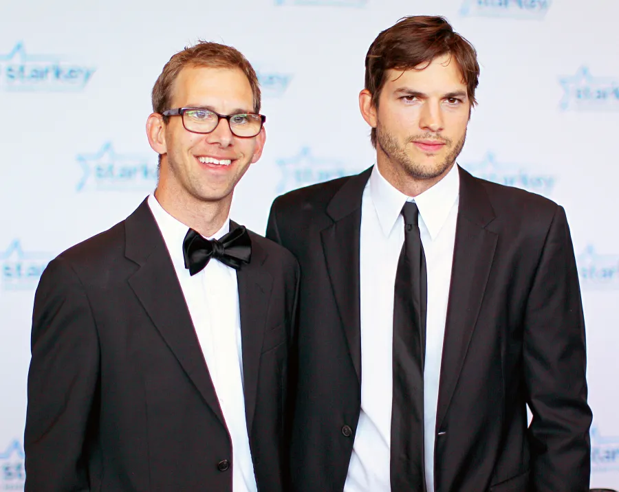 1394160261_174775472_michael kutcher ashton kutcher zoom