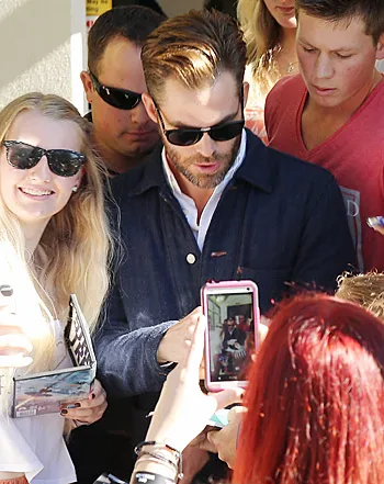 1395062975_chris pine 441