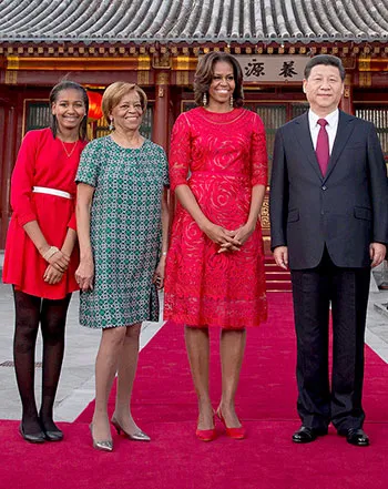 1395687283_michelle sasha malia obama 441