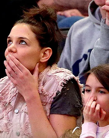 1396288893_katie holmes suri cruise 441