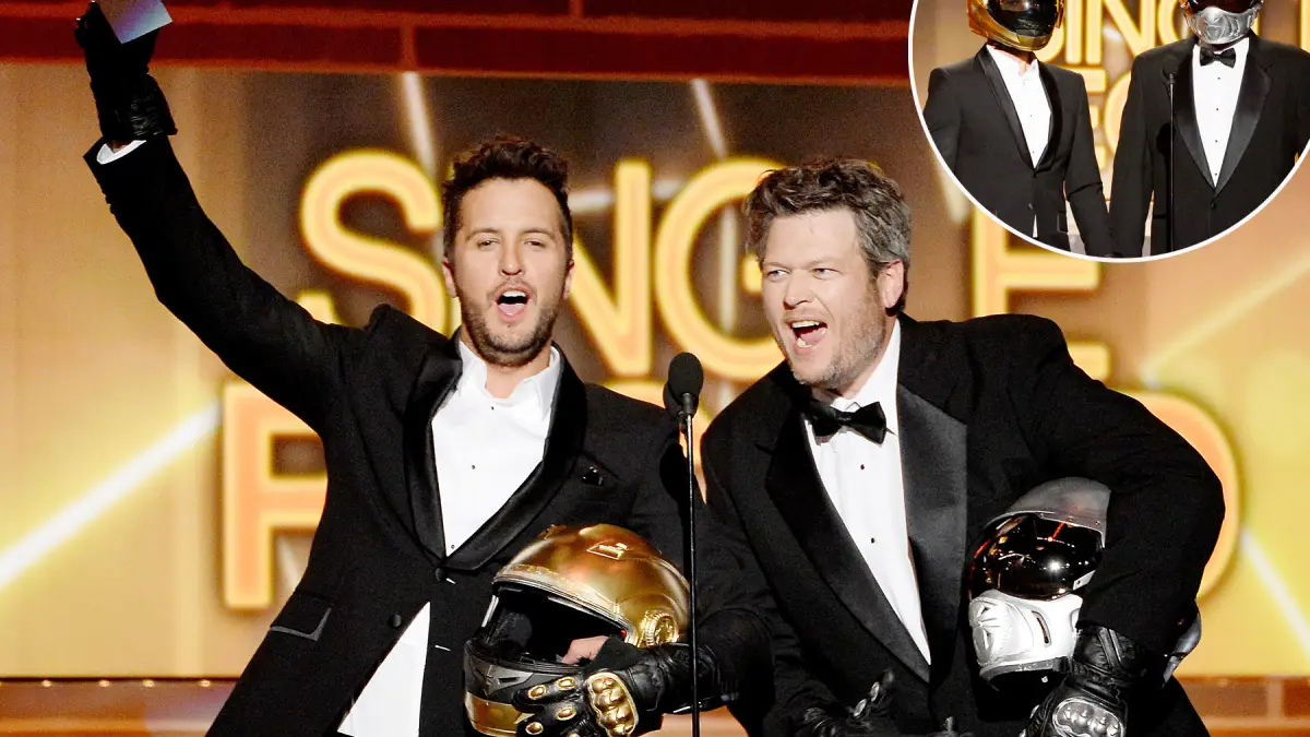 Luke Bryan and Blake Shelton pretend to be Daft Punk at the 2014 ACMs