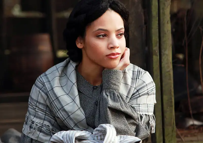 1397234865_bianca lawson the vampire diaries zoom