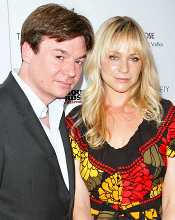 1397241296_89845307_mike myers kelly tisdale 350