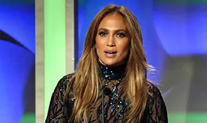 1397408293_jennifer lopez glaad gay aunt_