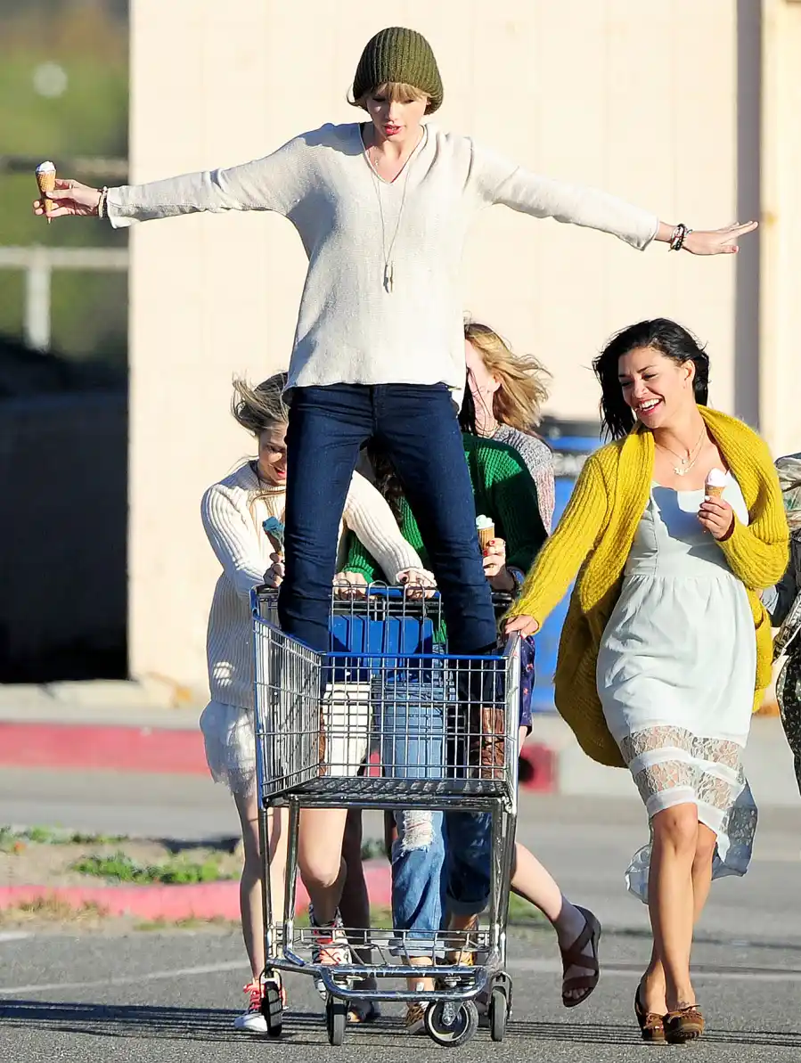 1397583279_taylor swift jessica szohr zoom