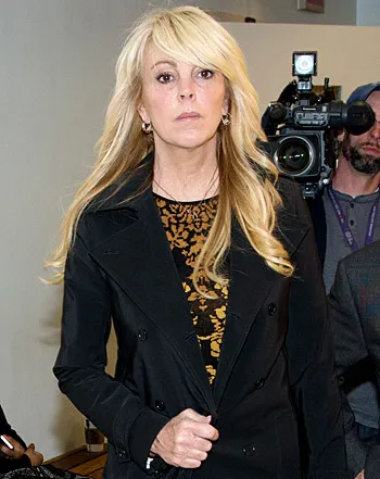 1397588557_dina lohan 441