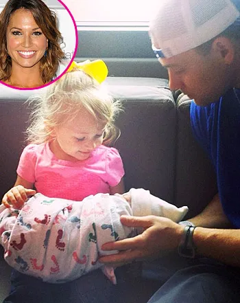 1398190964_melissa rycroft baby 350