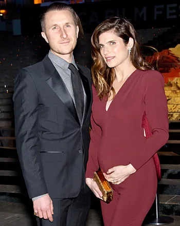 1398342088_scott campbell lake bell 441