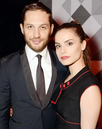 1398445505_tom hardy charlotte riley 441