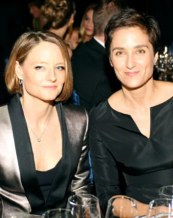 1398712745_185167349_jodie foster alexandra hedison 350