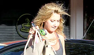1398957075_ashley tisdale 300