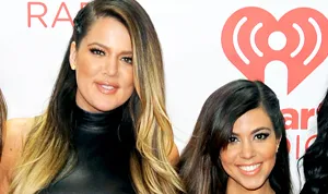 1399411934_kourtney kardashian khloe kardashian 300