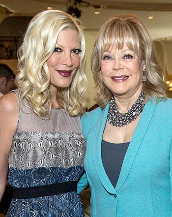 1399483313_tori candy spelling 350