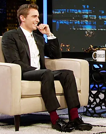 1399639462_dave franco chelsea handler 441
