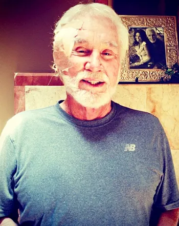 1400105592_kenny rogers 350