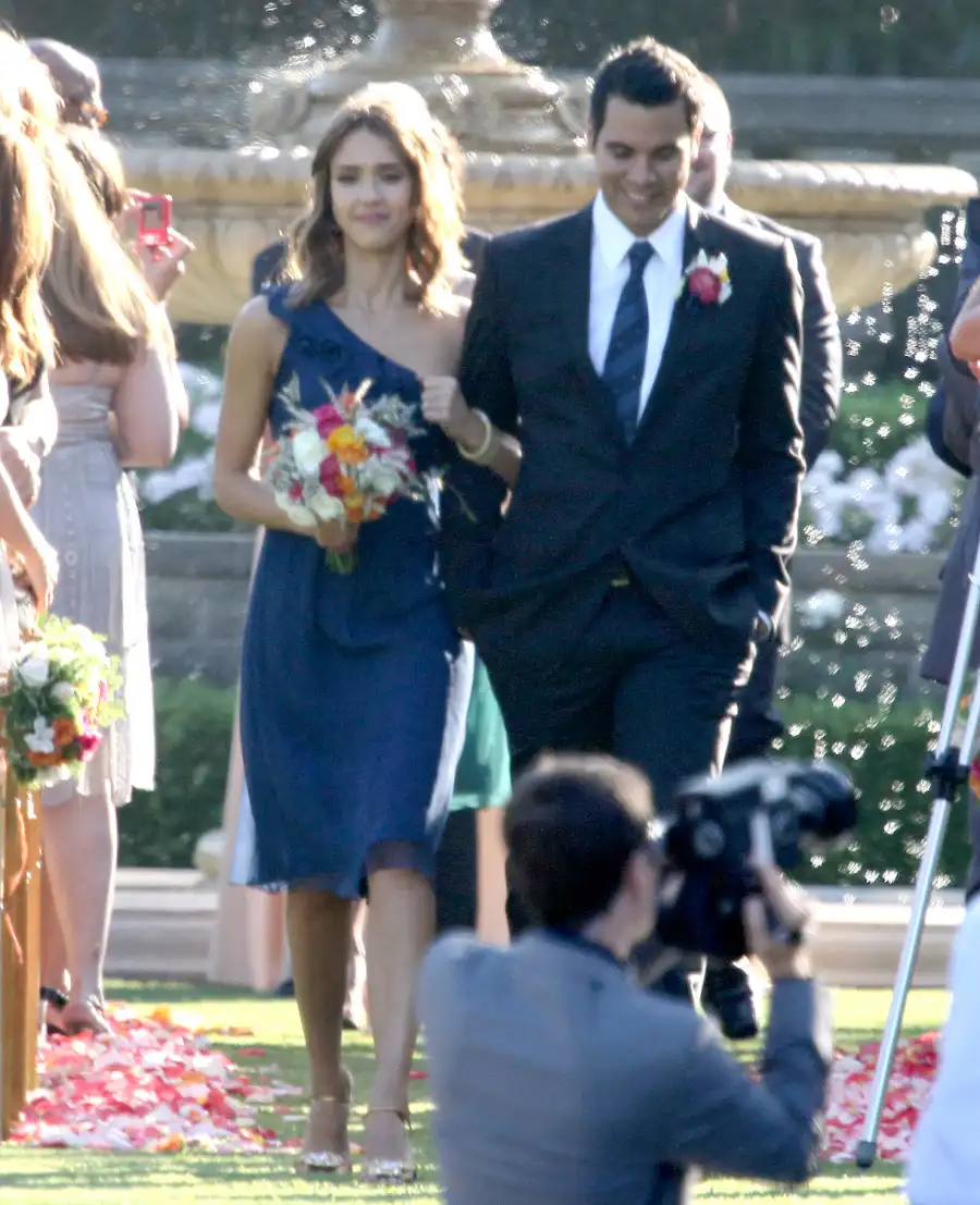 1400530603_jessica alba zoom