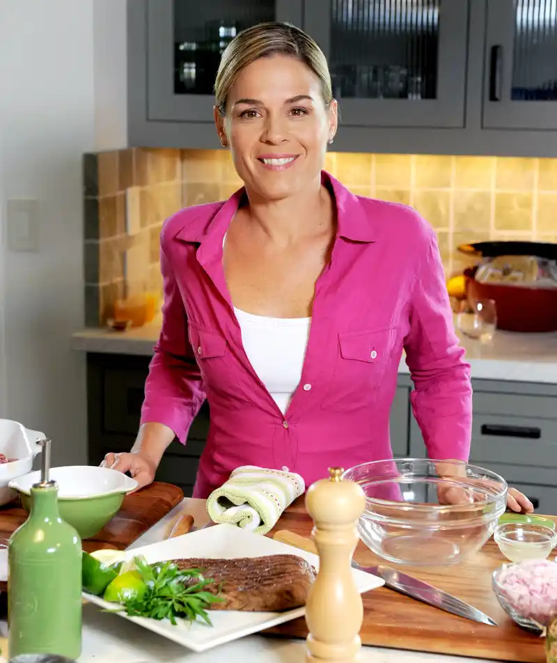 1402349967_cat cora zoom