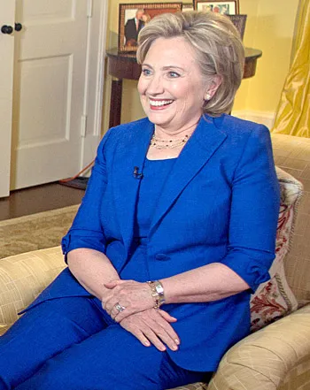 1402413272_diane sawyer hillary clinton 350