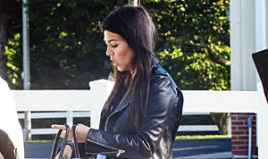 1402585615_kourtney kardashian 178