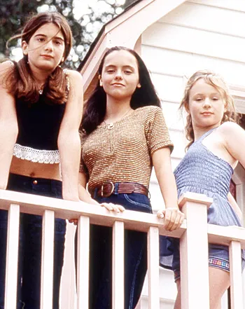 1402591204_ashleigh aston moore gaby hoffmann christina ricci thora birch 441