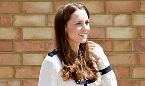 1403098279_kate middleton 300