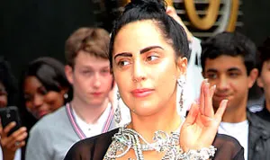 1403256938_gagadog178