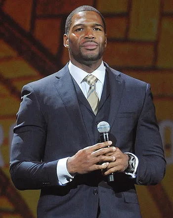 1404746034_michael strahan 441