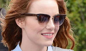 1404955587_emma stone earring 178