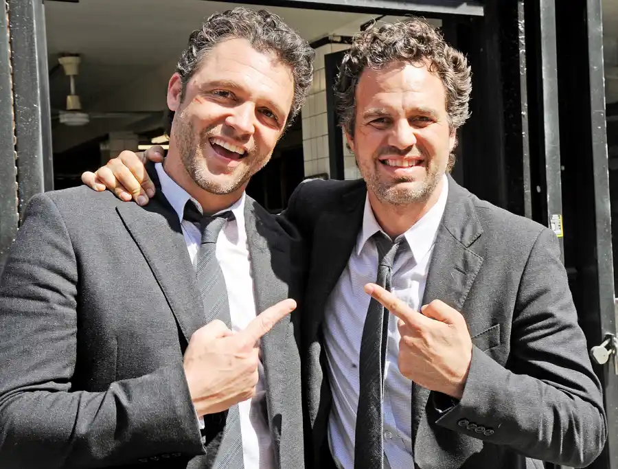 1405618186_mark ruffalo anthony molinari zoom