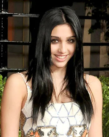 1406050337_lourdes leon 441