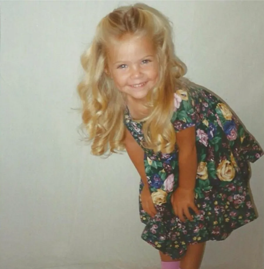 1406579410_tbt ashley benson zoom 29bb4076 f98e 44d2 b3fe a6e235d6b51c