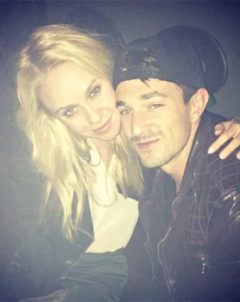 1407011161_becca tobin v