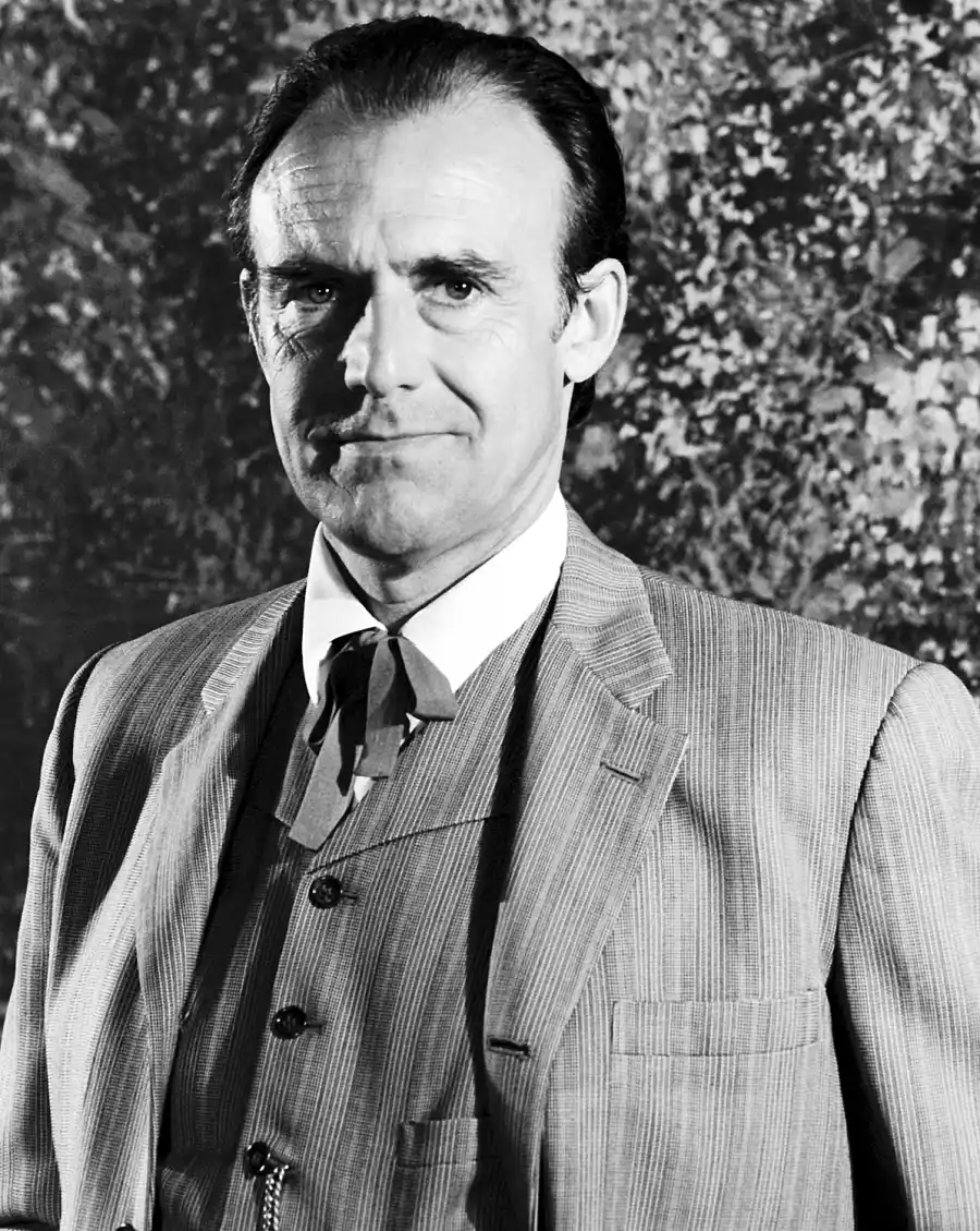 1407870693_richard bull zoom