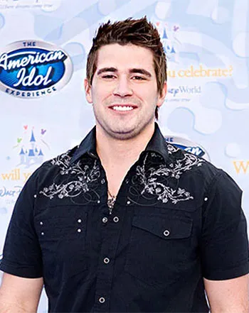 1408219458_josh gracin v