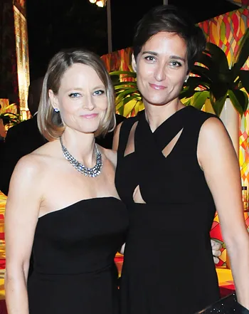 1409057065_jodie foster alexandra hedison 441