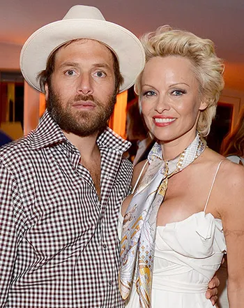 1409164728_rick salomon pamela anderson yahoo 441