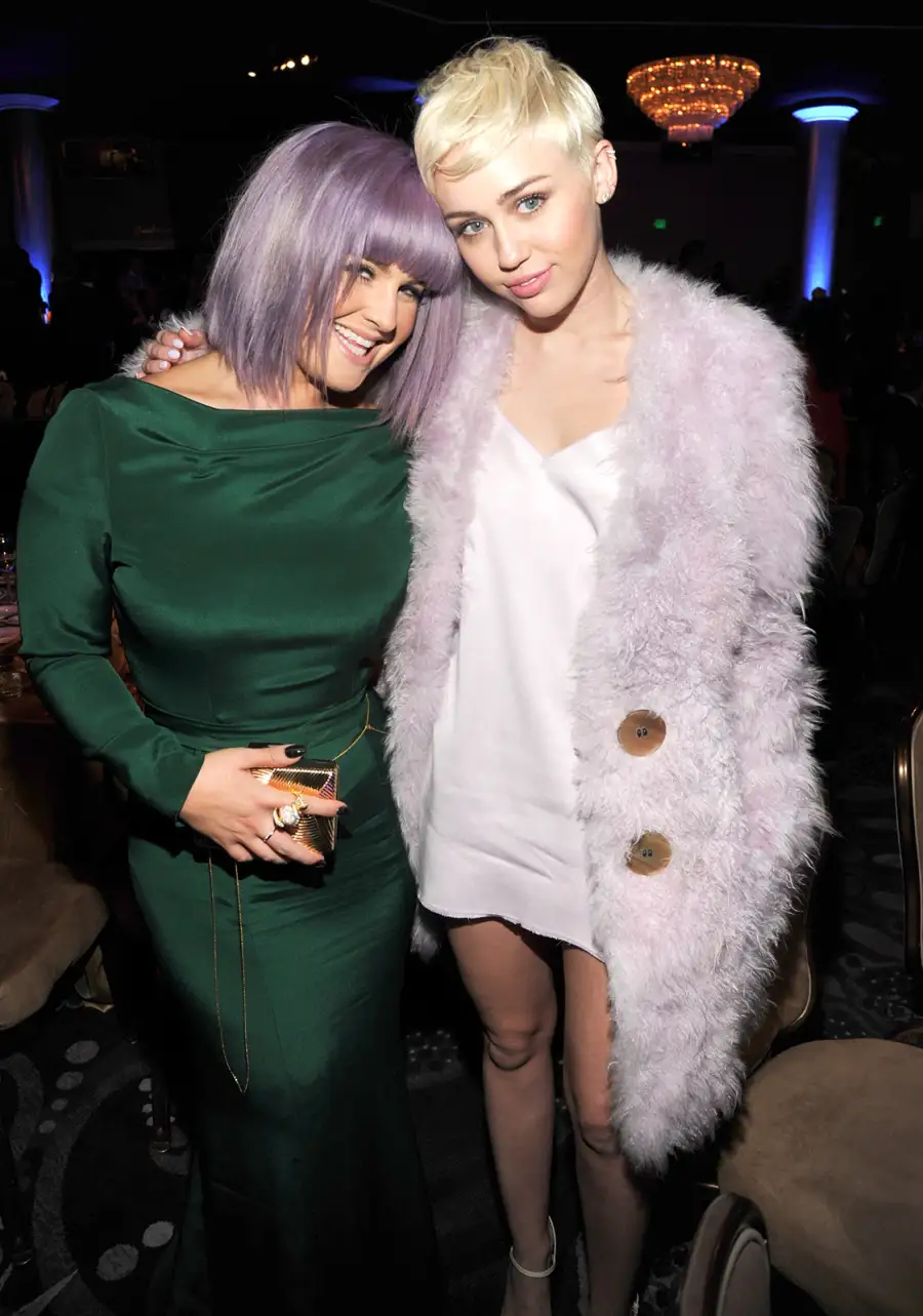 1409168567_kelly osbourne miley cyrus zoom